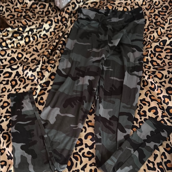 Camouflage Leggings - Picture 1 of 1